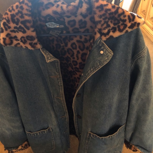 Beautiful leopard print denim jacket for sale!!! - Picture 3 of 8